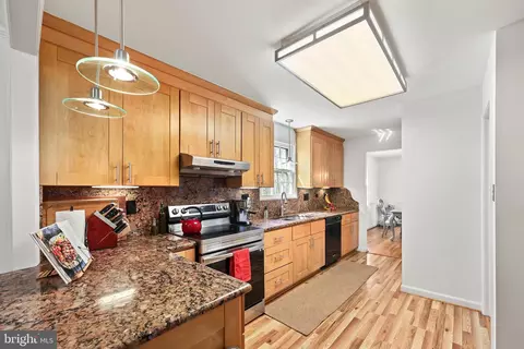 9211 Shotgun Ct, Springfield, VA 22153 photo 8