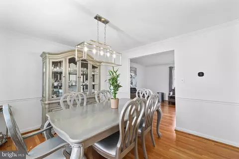 9211 Shotgun Ct, Springfield, VA 22153 photo 5