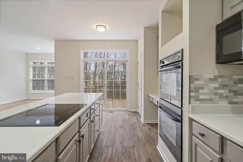 7315 Hampton Manor Pl, Springfield, VA 22150 photo 15