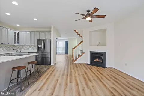 7315 Hampton Manor Pl, Springfield, VA 22150 photo 17