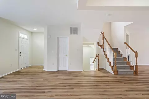 7315 Hampton Manor Pl, Springfield, VA 22150 photo 8