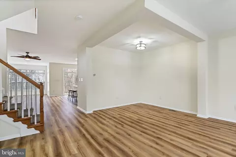 7315 Hampton Manor Pl, Springfield, VA 22150 photo 3