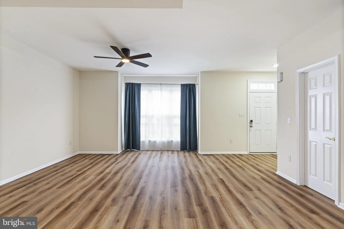 7315 Hampton Manor Pl, Springfield, VA 22150 photo 6