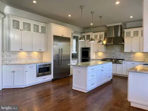 Kitchen - 6936 Espey Ln, Mclean, VA 22101 photo 1 of 3