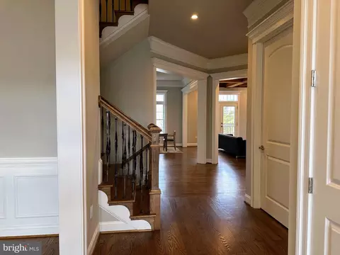 Entry Way - 6936 Espey Ln, Mclean, VA 22101 photo 1 of 3