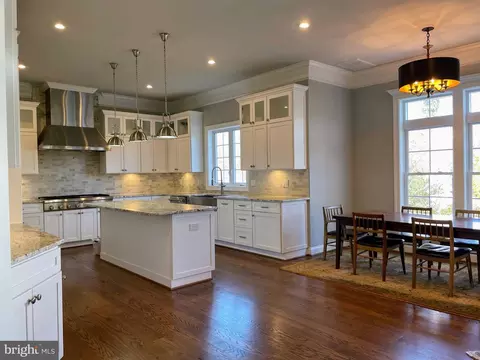 Kitchen - 6936 Espey Ln, Mclean, VA 22101 photo 2 of 3
