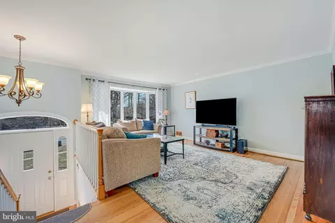 5527 Queensberry Ave, Springfield, VA 22151 photo 7