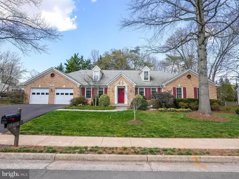 15458 Meherrin Dr, Centreville, VA 20120
