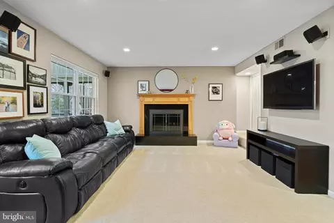 7605 Maritime Ln, Springfield, VA 22153 photo 30