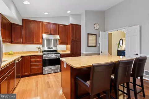 7605 Maritime Ln, Springfield, VA 22153 photo 24