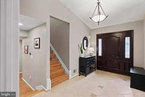 7605 Maritime Ln, Springfield, VA 22153 photo 10