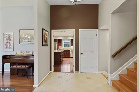 7605 Maritime Ln, Springfield, VA 22153 photo 11