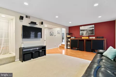 7605 Maritime Ln, Springfield, VA 22153 photo 32