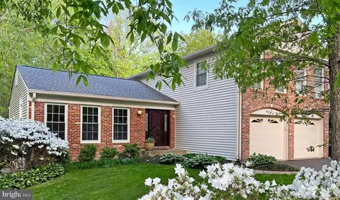 7605 Maritime Ln, Springfield, VA 22153 photo 3