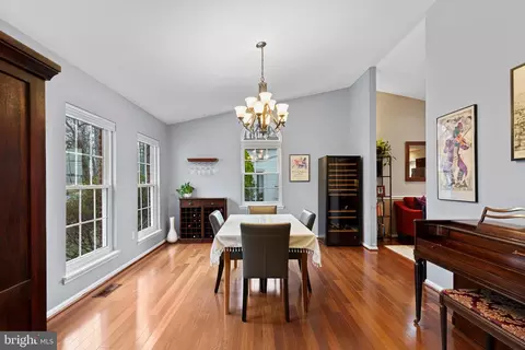 7605 Maritime Ln, Springfield, VA 22153 photo 12