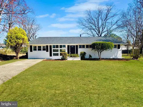4609 Cottonwood Pl, Alexandria, VA 22310