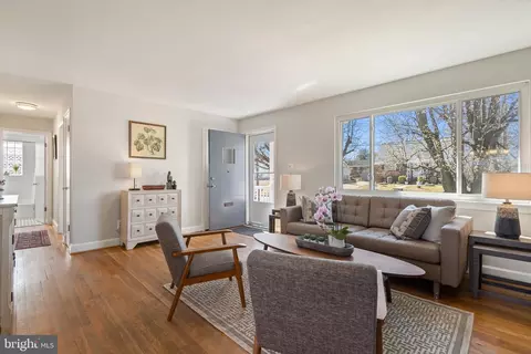 5811 Brunswick St, Springfield, VA 22150 photo 5