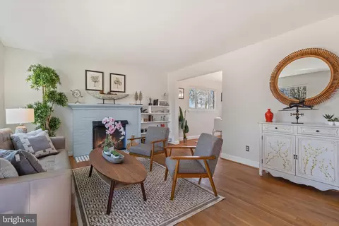 5811 Brunswick St, Springfield, VA 22150 photo 7