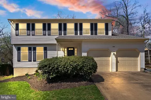 1301 Grant St, Herndon, VA 20170