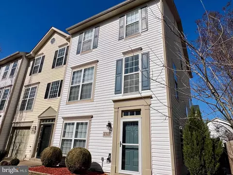 6369 Saint Timothys Ln, Centreville, VA 20121