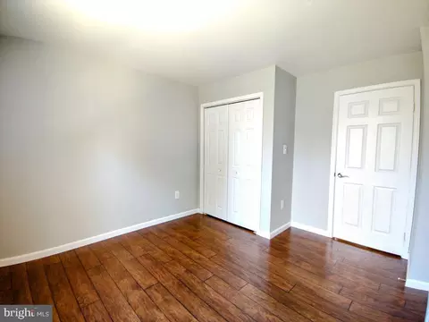 Bedroom - 8701 Shadowlake Way, Springfield, VA 22153 photo 3 of 6