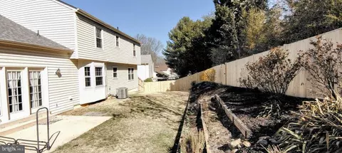 Exterior - 8701 Shadowlake Way, Springfield, VA 22153 photo 4 of 5