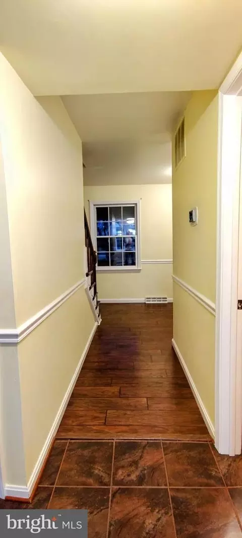 Entry Way - 8701 Shadowlake Way, Springfield, VA 22153 photo 9 of 17