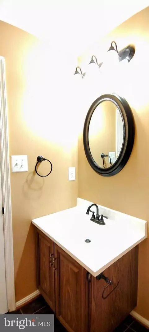 Bath - 8701 Shadowlake Way, Springfield, VA 22153 photo 7 of 7