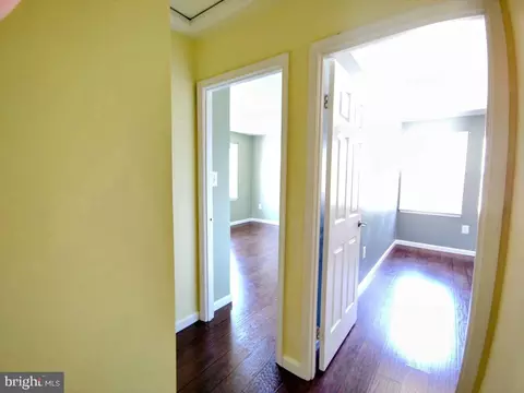 Entry Way - 8701 Shadowlake Way, Springfield, VA 22153 photo 4 of 17