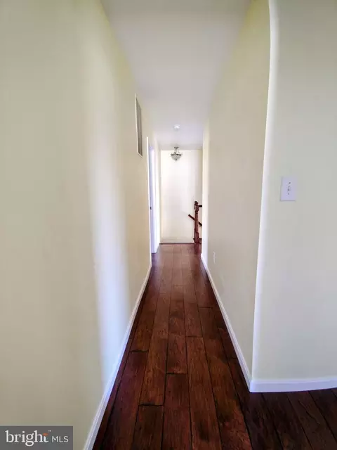 Entry Way - 8701 Shadowlake Way, Springfield, VA 22153 photo 6 of 17