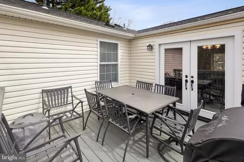 Exterior - 8412 Great Lake Ln, Springfield, VA 22153 photo 5 of 10