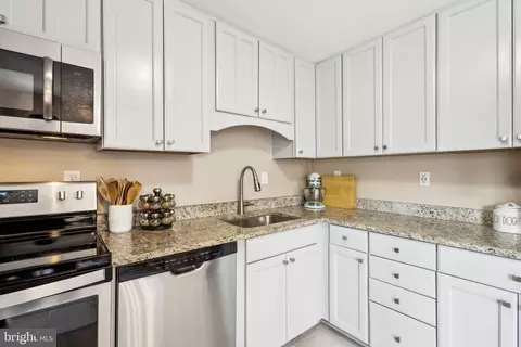 Kitchen - 8412 Great Lake Ln, Springfield, VA 22153 photo 1 of 3