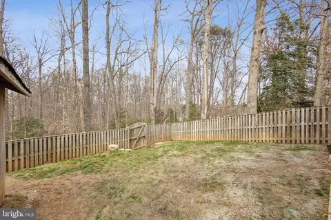 Exterior - 8412 Great Lake Ln, Springfield, VA 22153 photo 8 of 10
