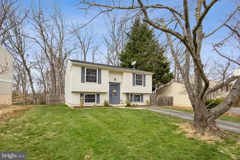 Exterior - 8412 Great Lake Ln, Springfield, VA 22153 photo 2 of 10