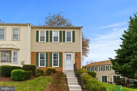 9160 Broken Oak Pl #68C, Burke, VA 22015
