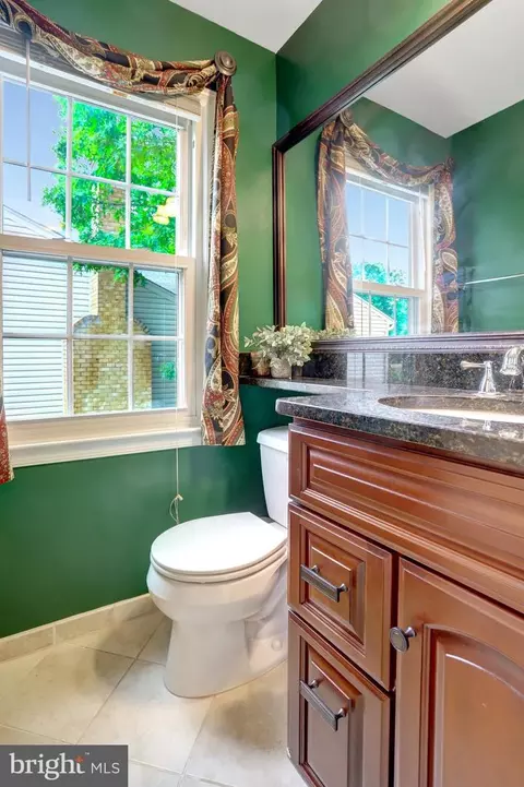 7006 Maple Tree Ln, Springfield, VA 22152 photo 19