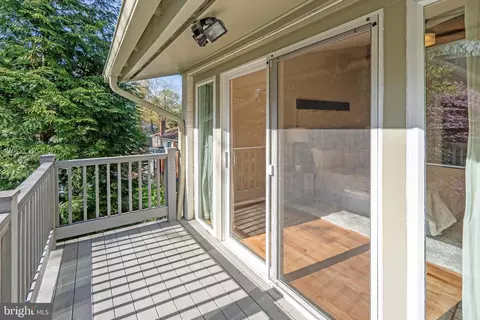 Exterior - 1436 Laburnum St, Mclean, VA 22101 photo 8 of 16
