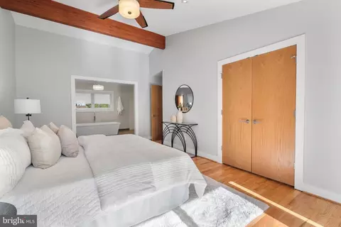 Bedroom - 1436 Laburnum St, Mclean, VA 22101 photo 2 of 9