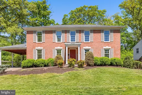 4322 Wakefield Dr, Annandale, VA 22003