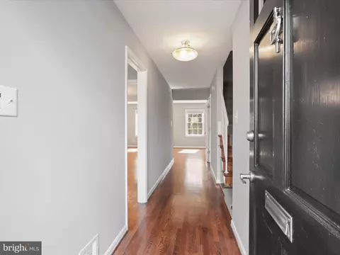 Entry Way - 7005 Alicent Pl, Mclean, VA 22101 photo 1 of 6