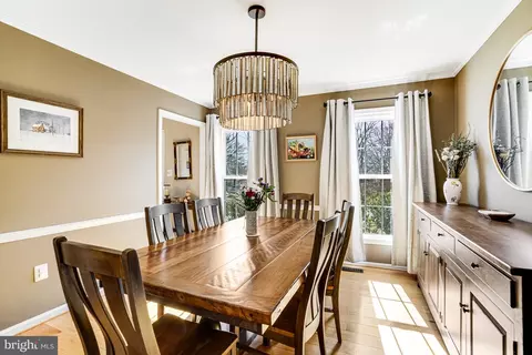 8116 Viola St, Springfield, VA 22152 photo 8