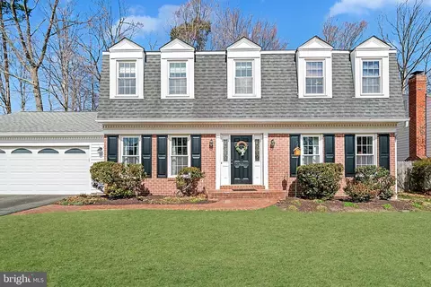 8116 Viola St, Springfield, VA 22152