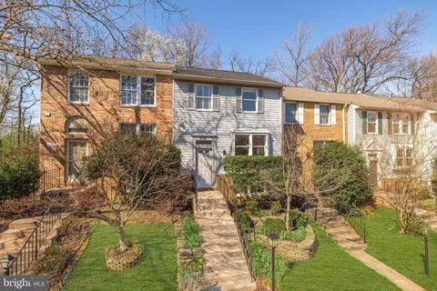 6003 Chicory Pl, Alexandria, VA 22310