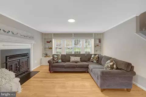 1215 Bishopsgate Way, Reston, VA 20194 photo 9