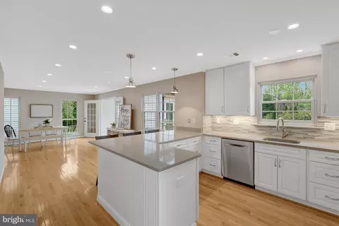 1215 Bishopsgate Way, Reston, VA 20194 photo 7