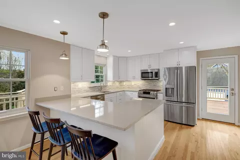 1215 Bishopsgate Way, Reston, VA 20194 photo 6