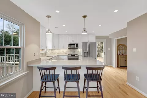 1215 Bishopsgate Way, Reston, VA 20194 photo 5
