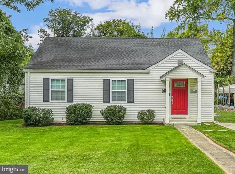 2006 Griffith Rd, Falls Church, VA 22043