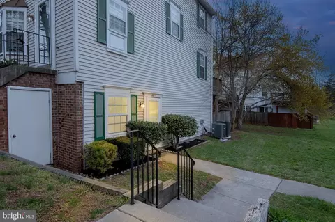 4165 Dawn Valley Ct #78C, Chantilly, VA 20151