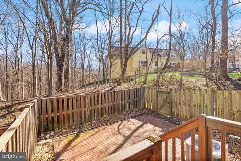 Exterior - 7223 Olde Lantern Way, Springfield, VA 22152 photo 5 of 9
